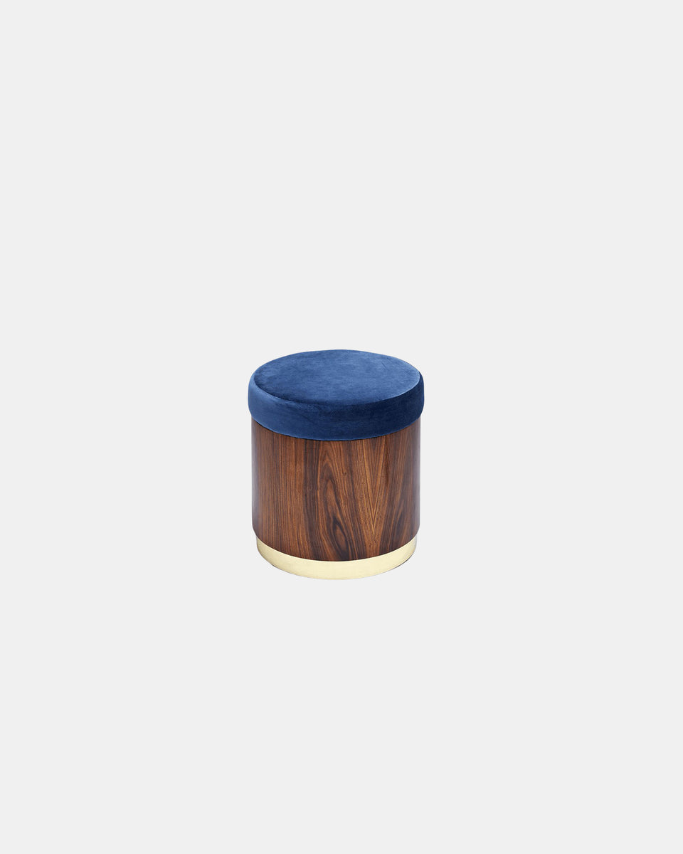 LUNE A STOOL