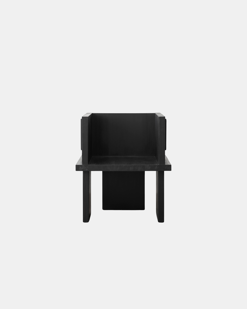 ITOORABA BURNED BLACK LOUNGE CHAIR