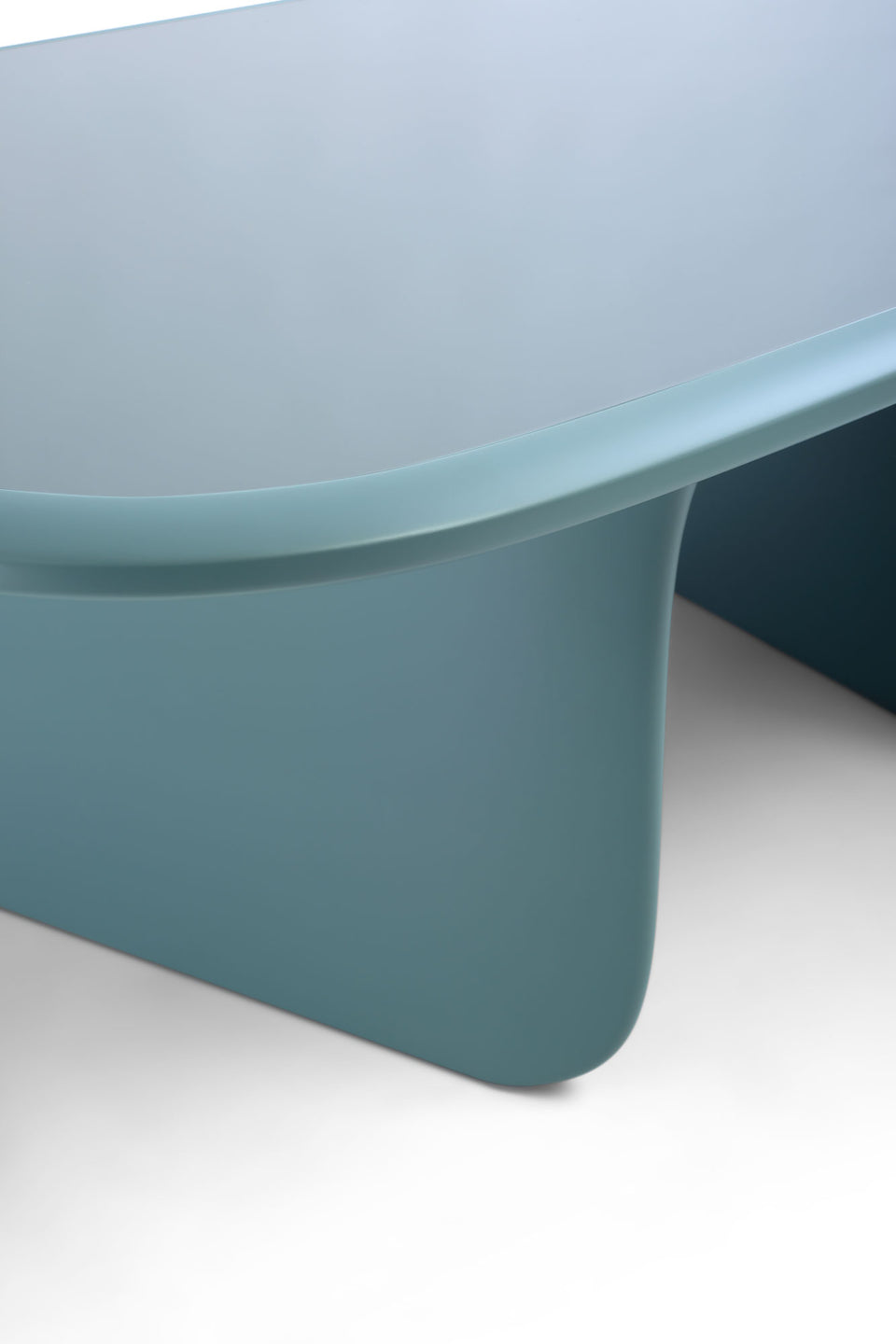 O COFFEE TABLE