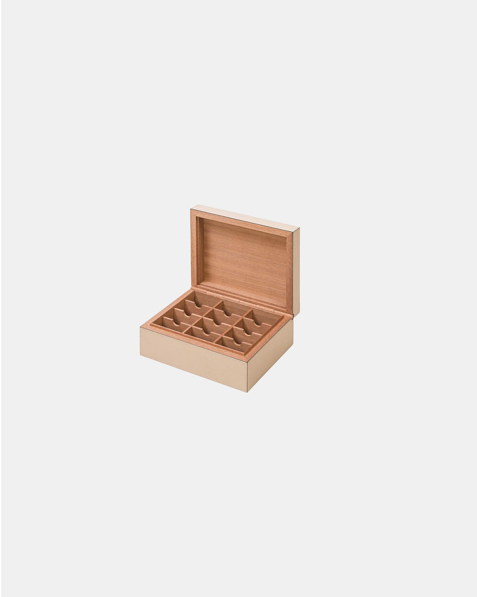 SMALL TEA BOX