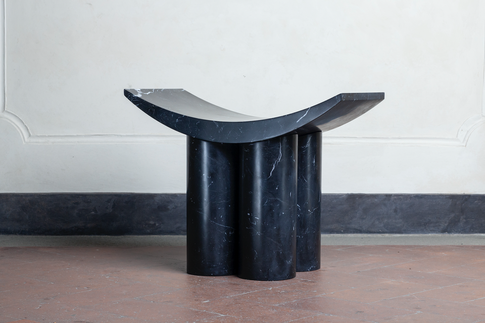 GAMMA NERO MARQUINA GLOSSY MARBLE STOOL