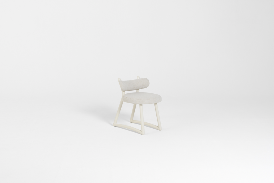 OUTLUS 001 CHAIR