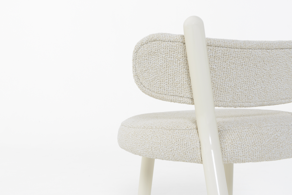 OUTLUS 001 CHAIR