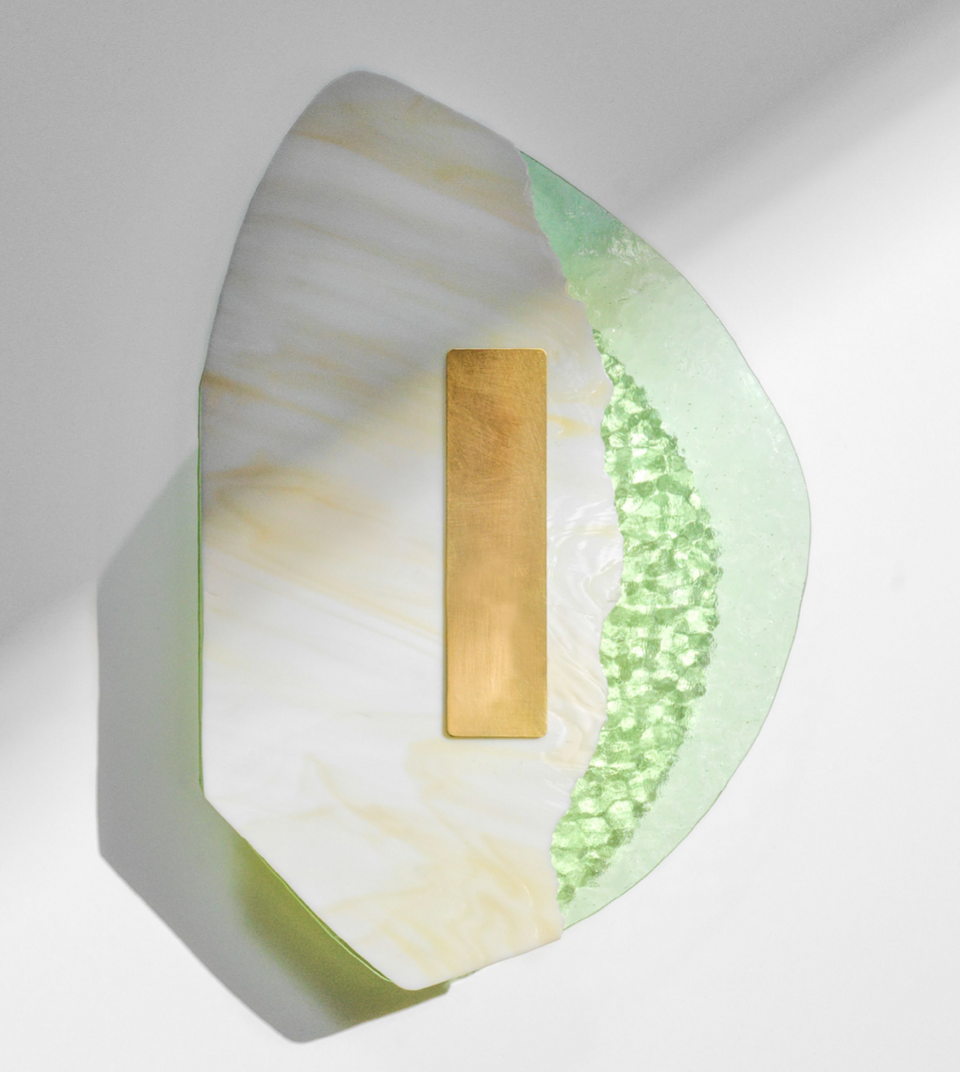 RESILIENCE 01 LIGHT SCULPTURE