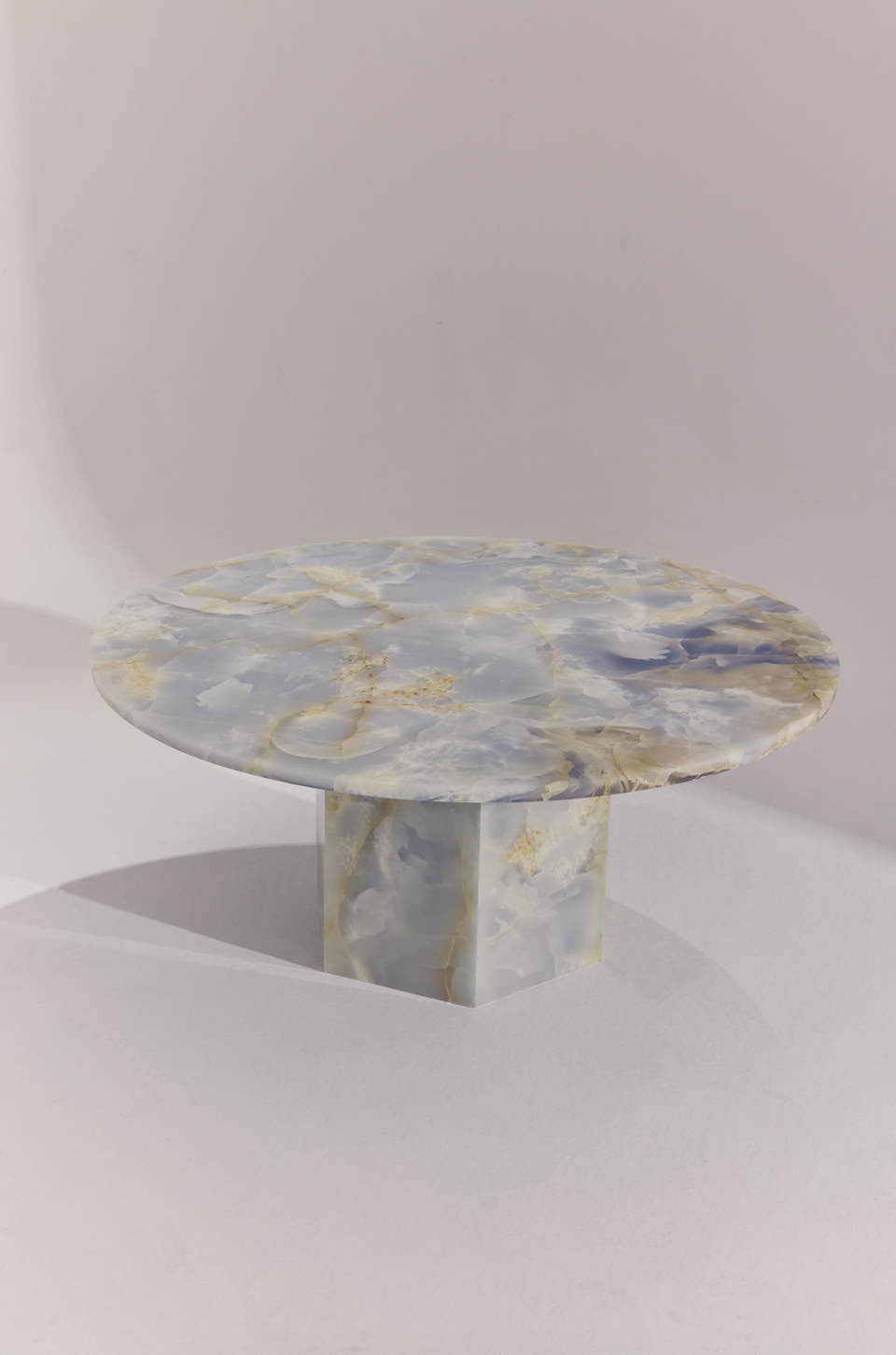 TAFFY BLUE ONYX COFFEE TABLE