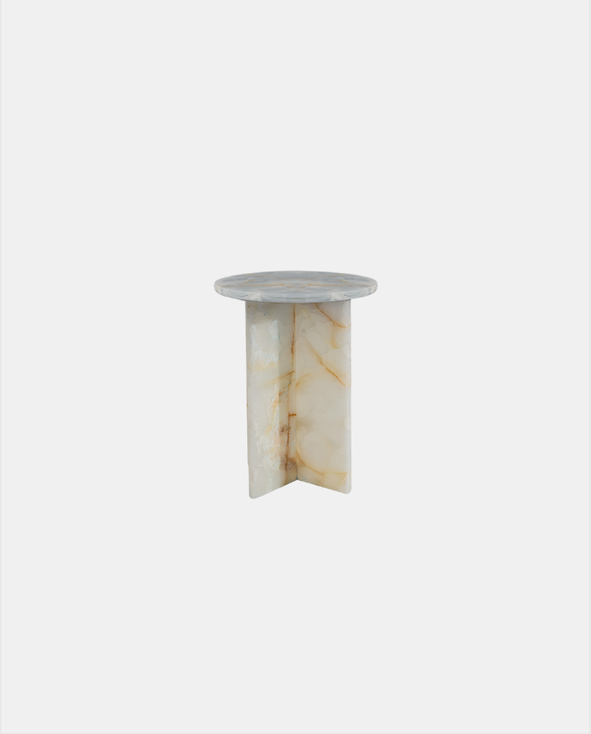 GUMMY BLUE ONYX SIDE TABLE