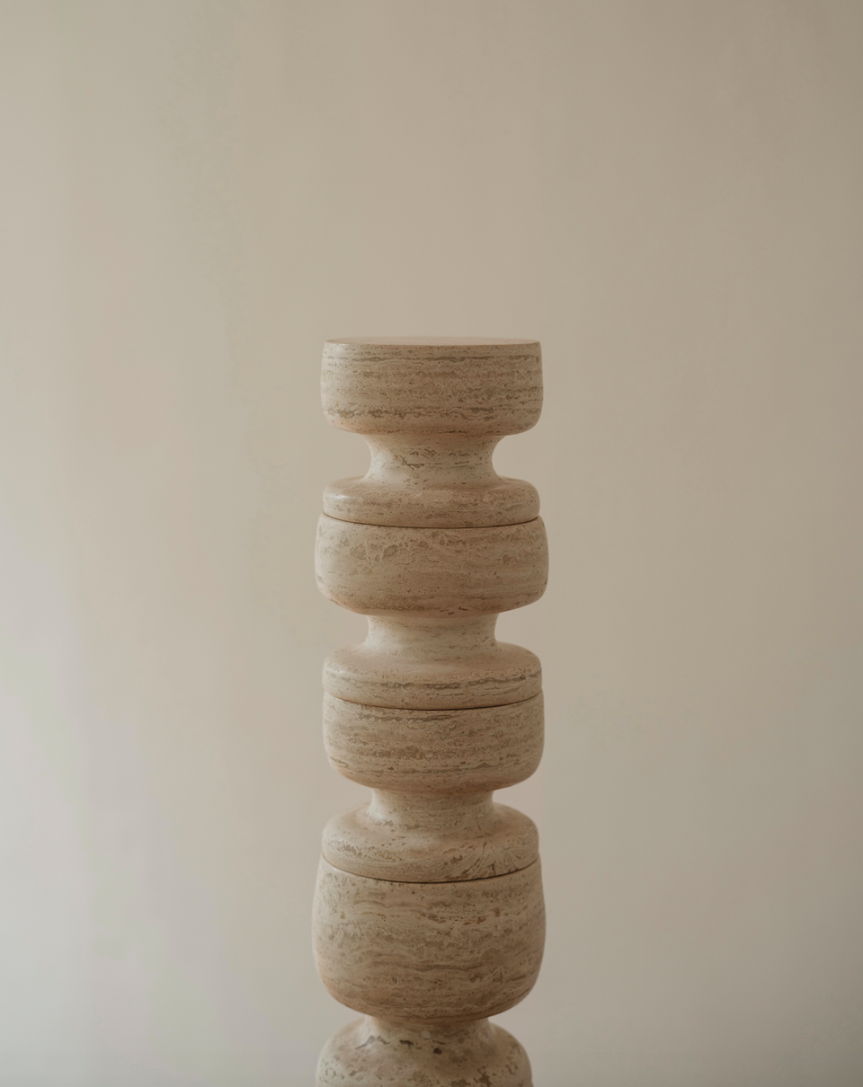 ARIA I TRAVERTINE TOTEM