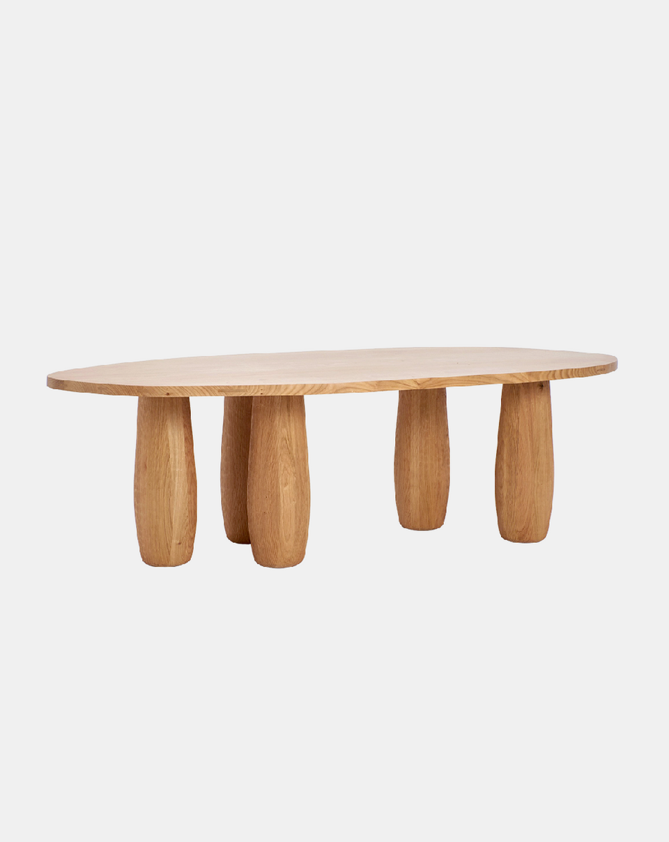 À TABLE DINING TABLE