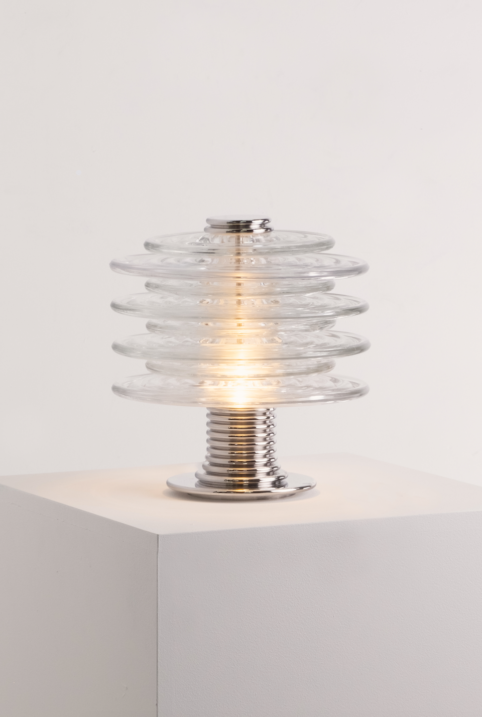 INSULATOR STAINLESS STEEL TABLE LAMP