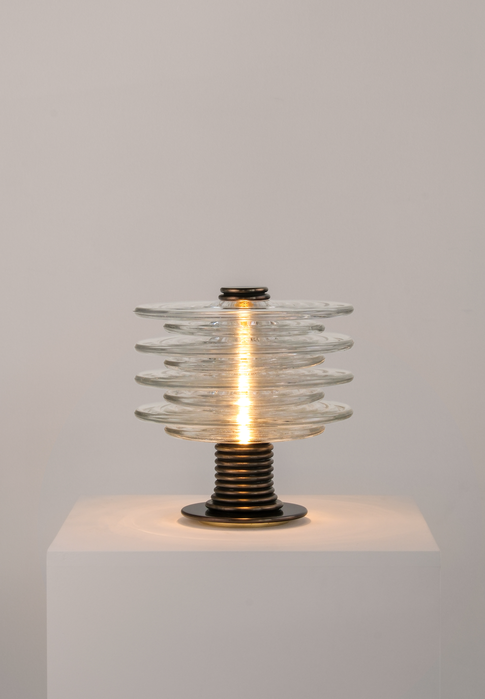 INSULATOR DARK PATINATED BRASS TABLE LAMP