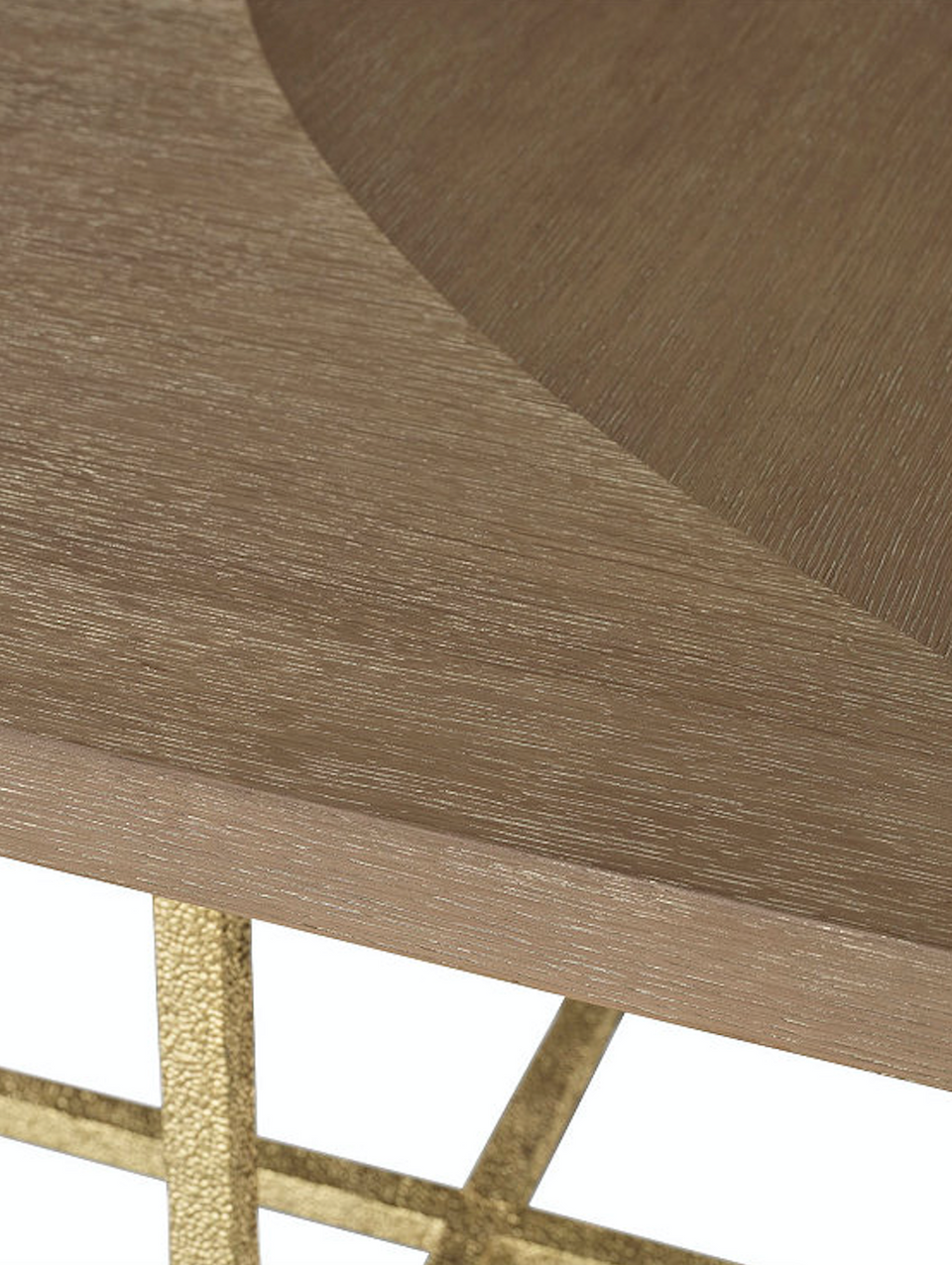 CONFORM DINING TABLE