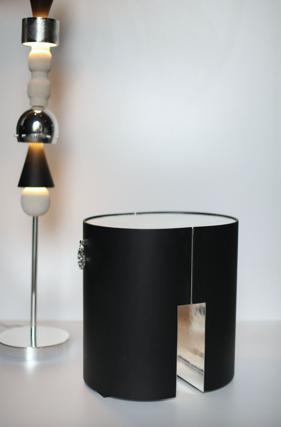 TARU SIDE TABLE