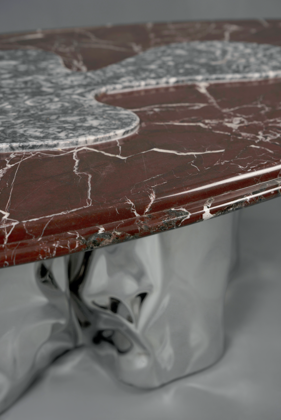 REVERIE COFFEE TABLE