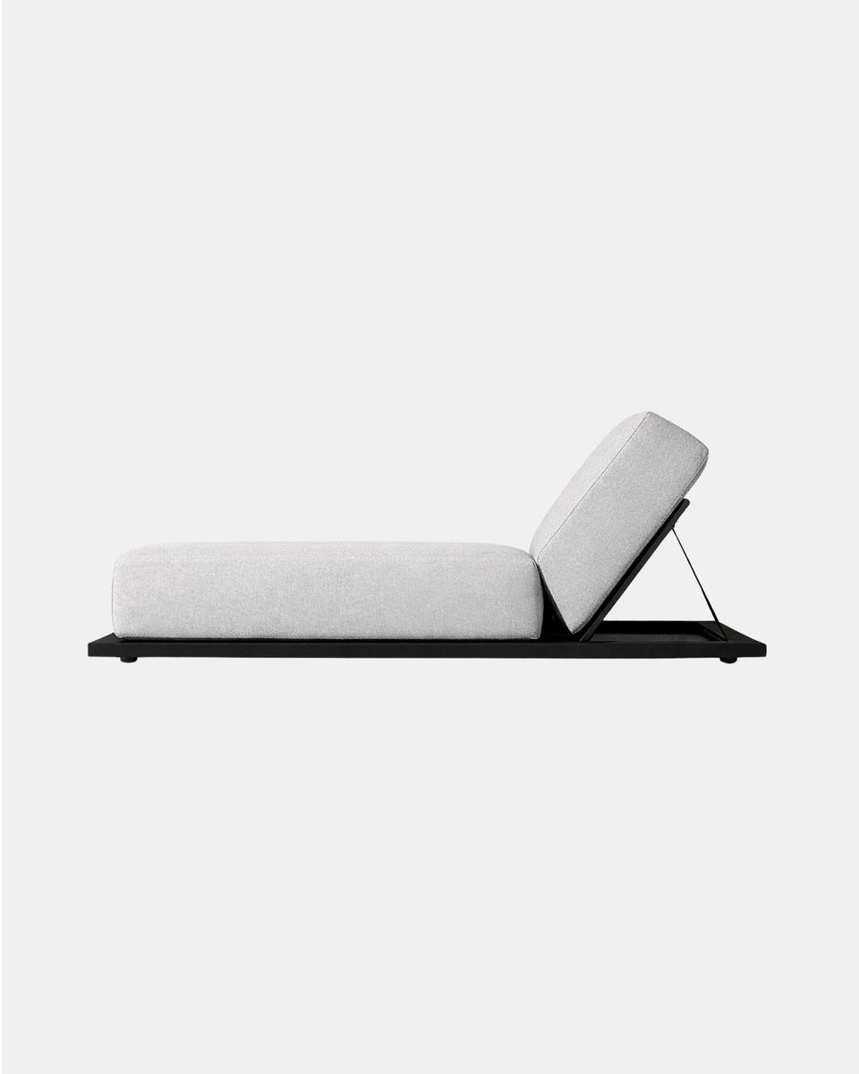 CLAUD OPEN AIR LOUNGE BED