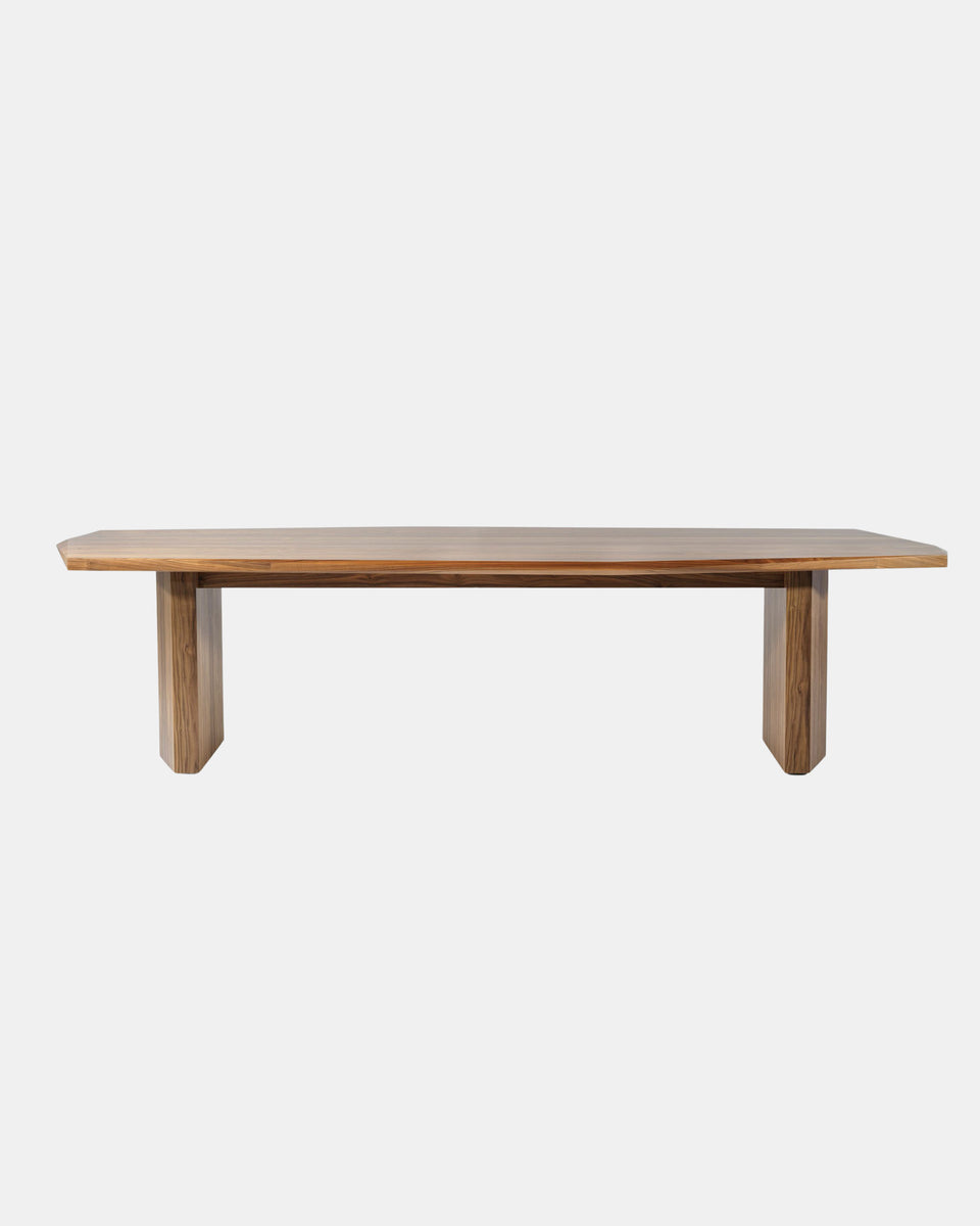 HERA AMERICAN WALNUT DINING TABLE