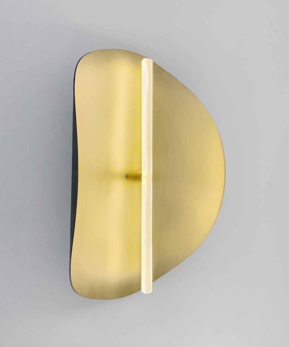 TAKOSU WALL LAMP