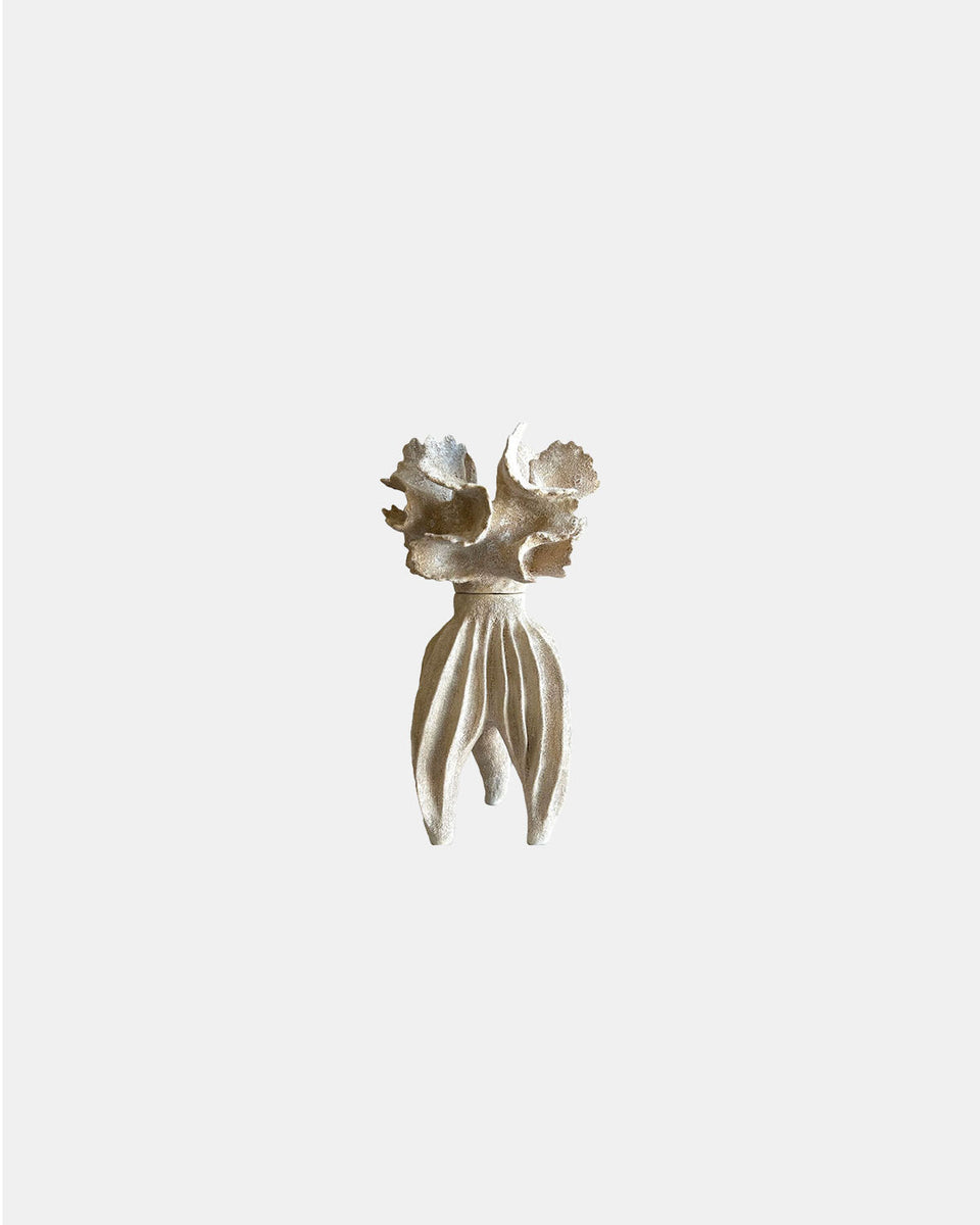BLOSSOM SCULPTURAL TABLE LAMP
