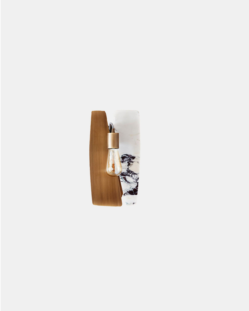 D WALL LIGHT