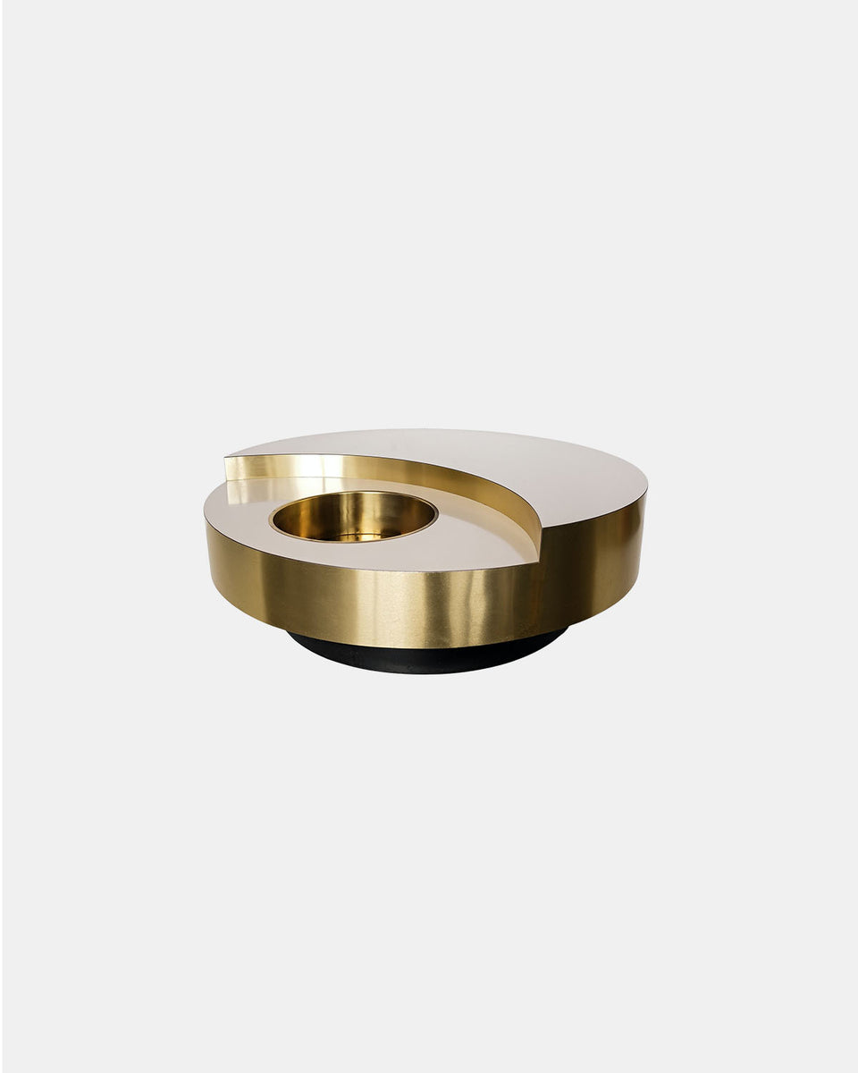 TRG TABLE IN BRASS