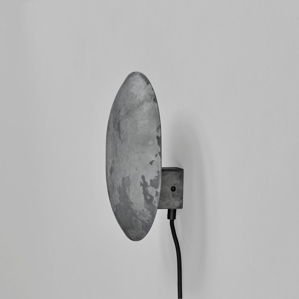 CLAM OXIDISED WALL LAMP