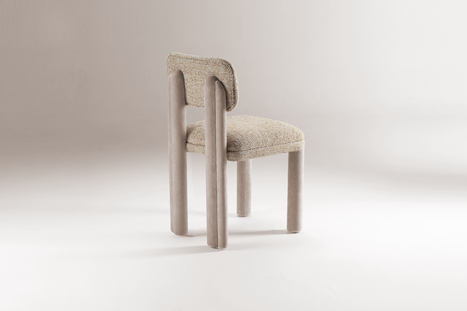 CAMELIA CHAIR