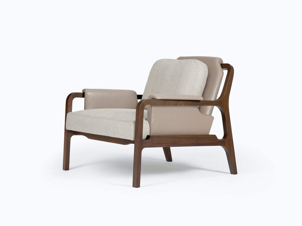 FERGUS LOUNGE CHAIR