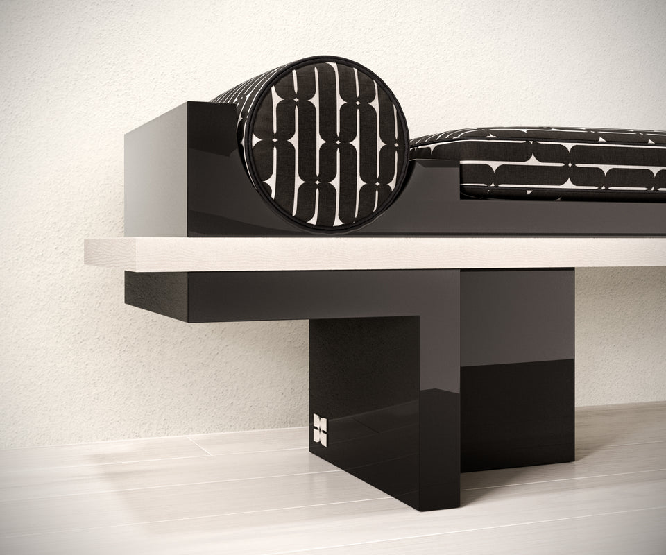PATRON OAK BENCH