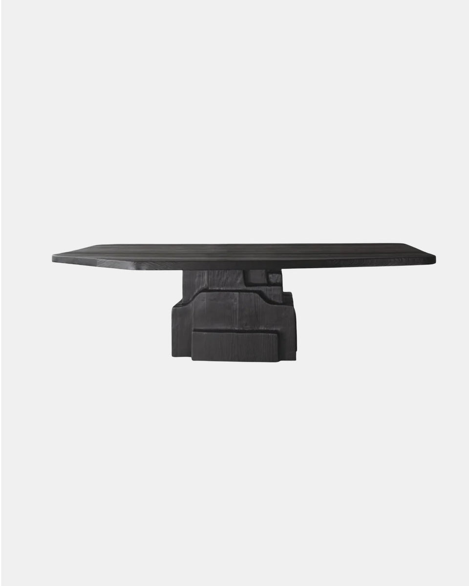 PATHOS DINING TABLE