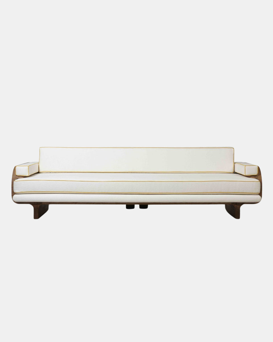 NAKSATHRA SOFA