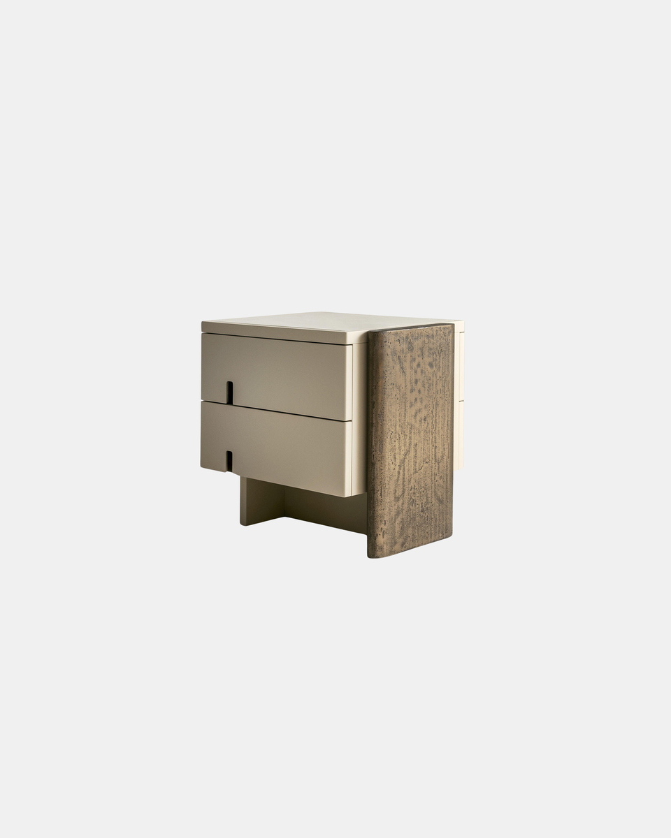 OUTFIT GOLD BEDSIDE TABLE