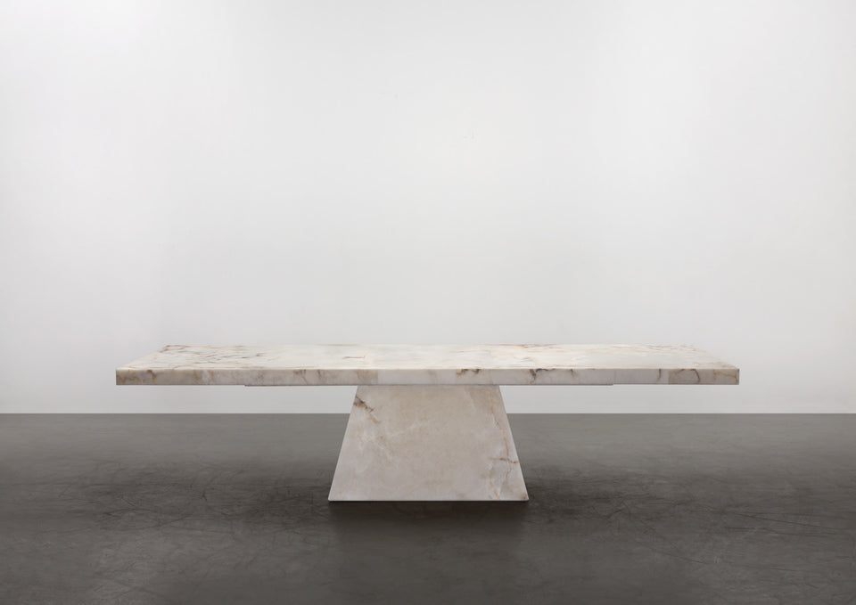 PLUG ALABASTER TABLE