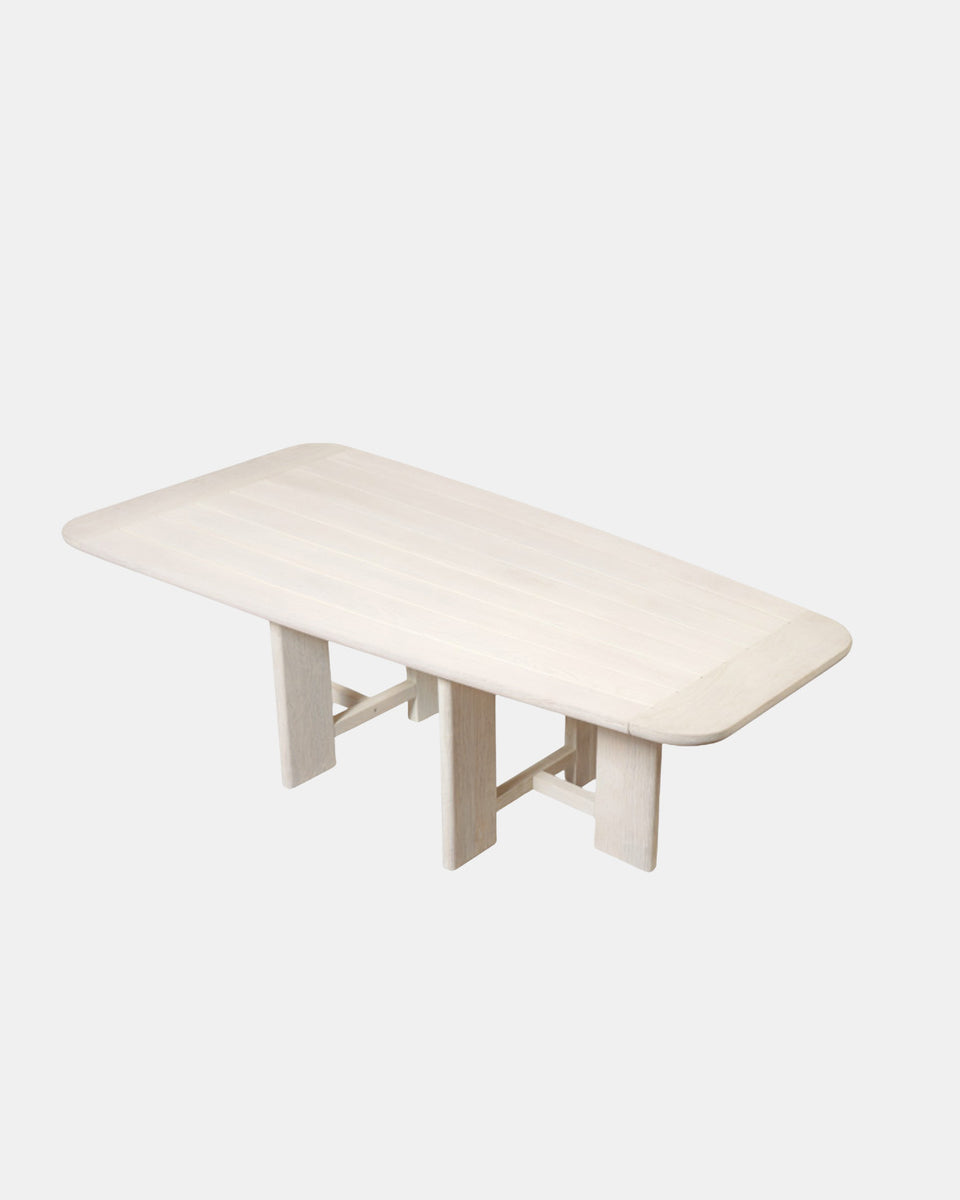ANEMOS DINING TABLE