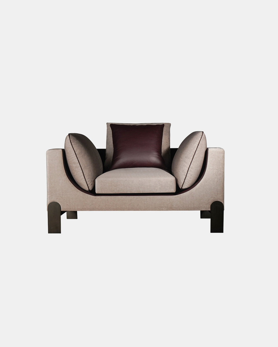 ALCOVA LOUNGE CHAIR