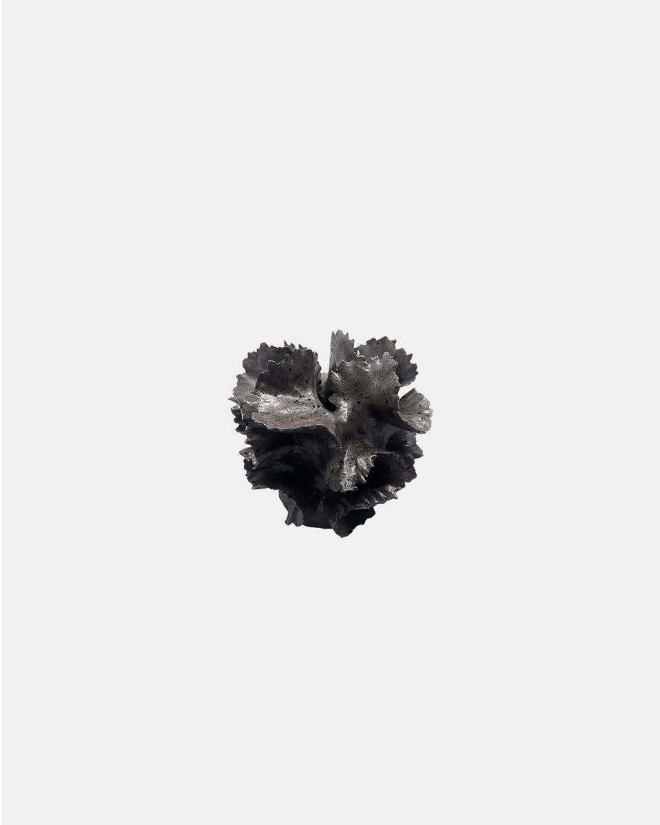 ODDECH ZIEMI SCULPTURAL VESSEL