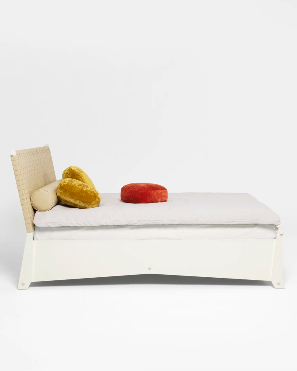 DEHLOS LACQUER BED