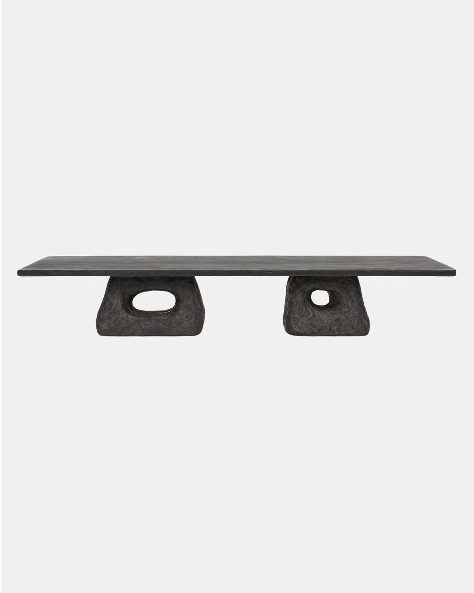TENTA DINING TABLE