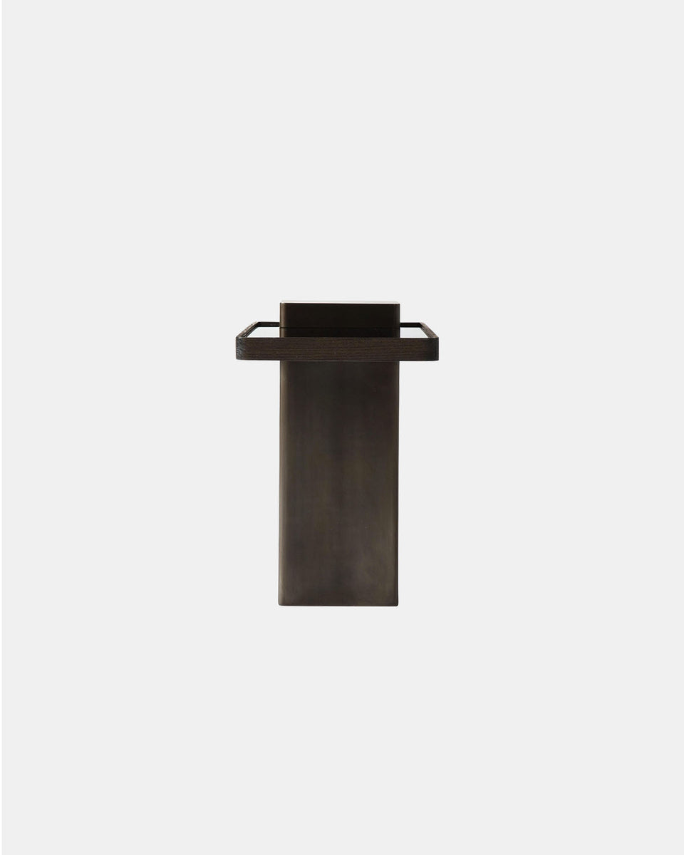 IN-FLIGHT END TABLE