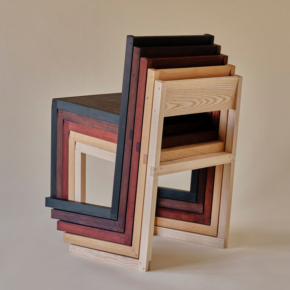 STACKING CHAIR 03