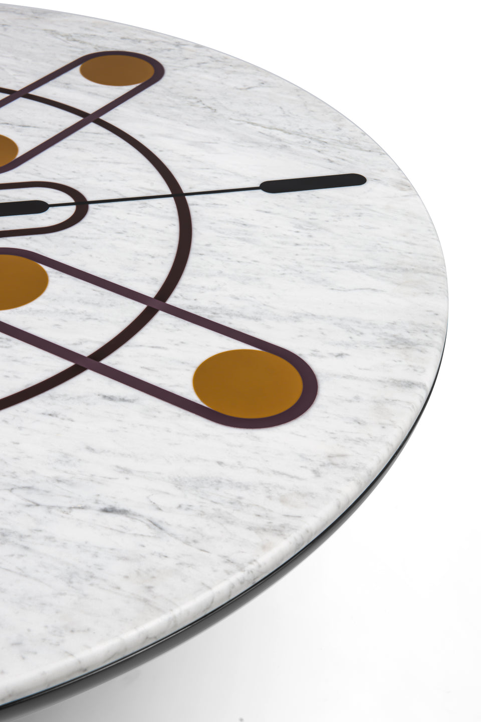 ISOTOPO RESIN DINING TABLE