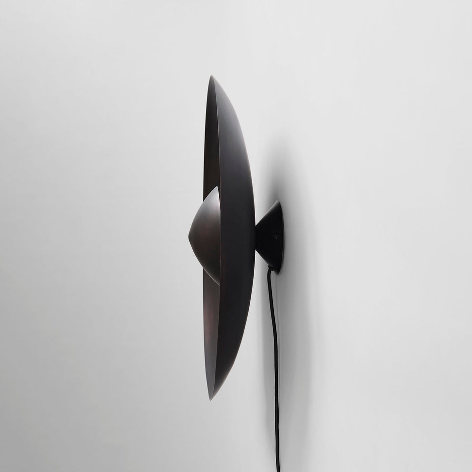 DUSK WALL LAMP