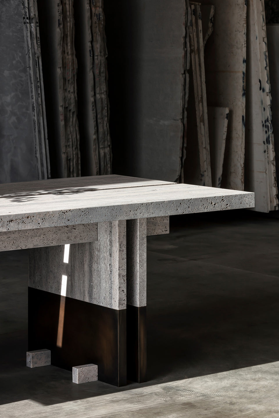 RIFT STONE DINING TABLE