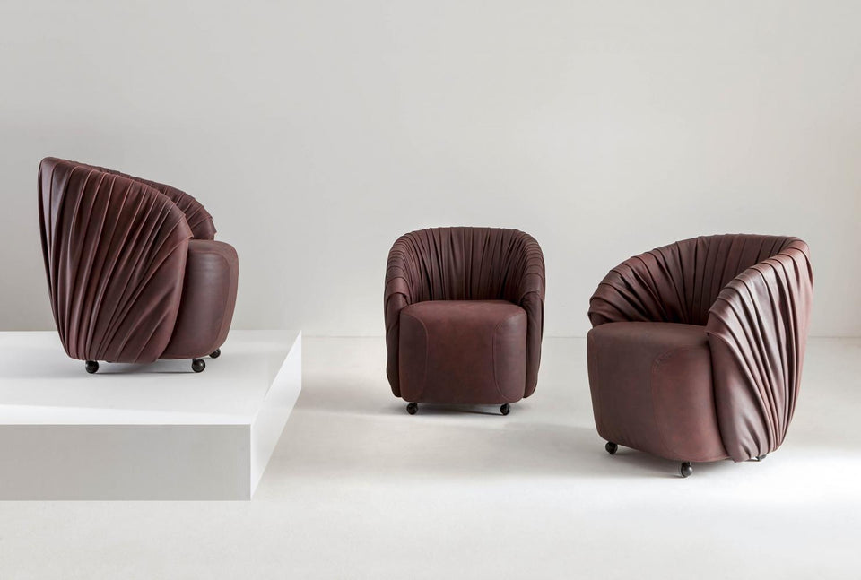 DRAPÉ CLUB ARMCHAIR