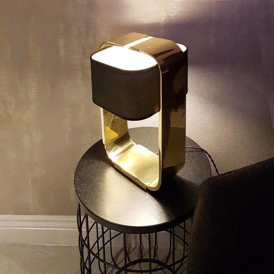 PERFECT CURVE TABLE LAMP