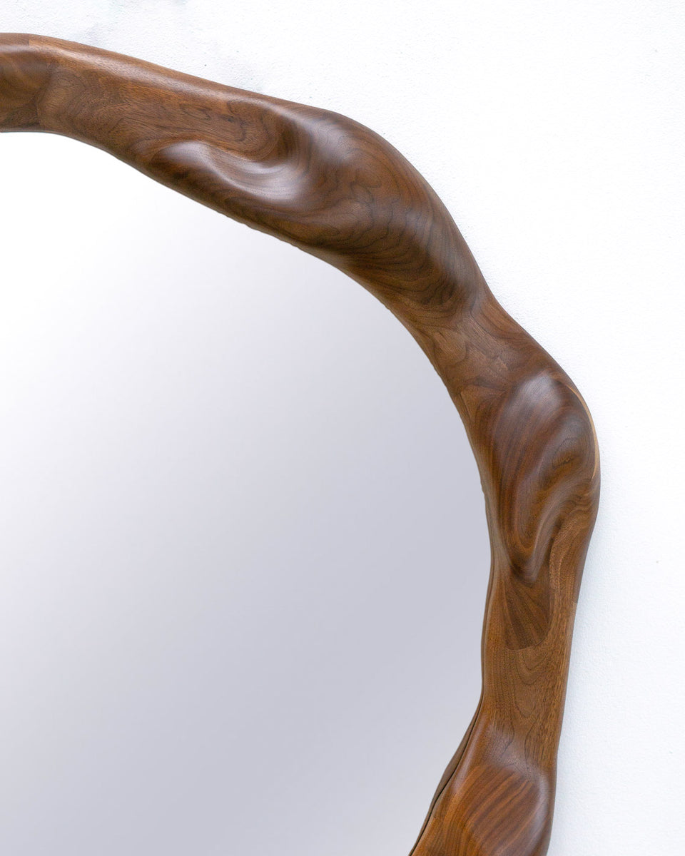ROUND WALNUT WOOD MIRROR