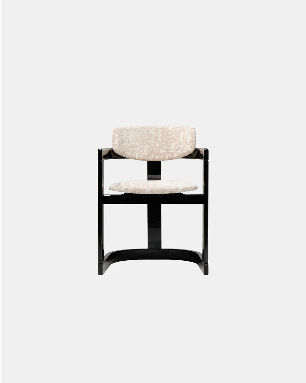 ESSA CHAIR – FREEMAN GALLERY