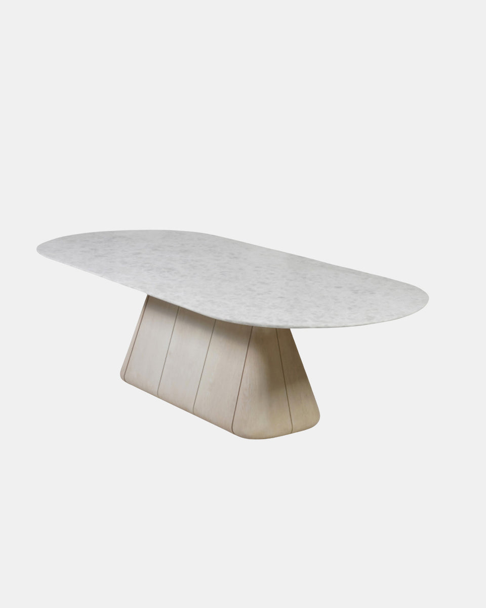 UDUKKAI DINING TABLE