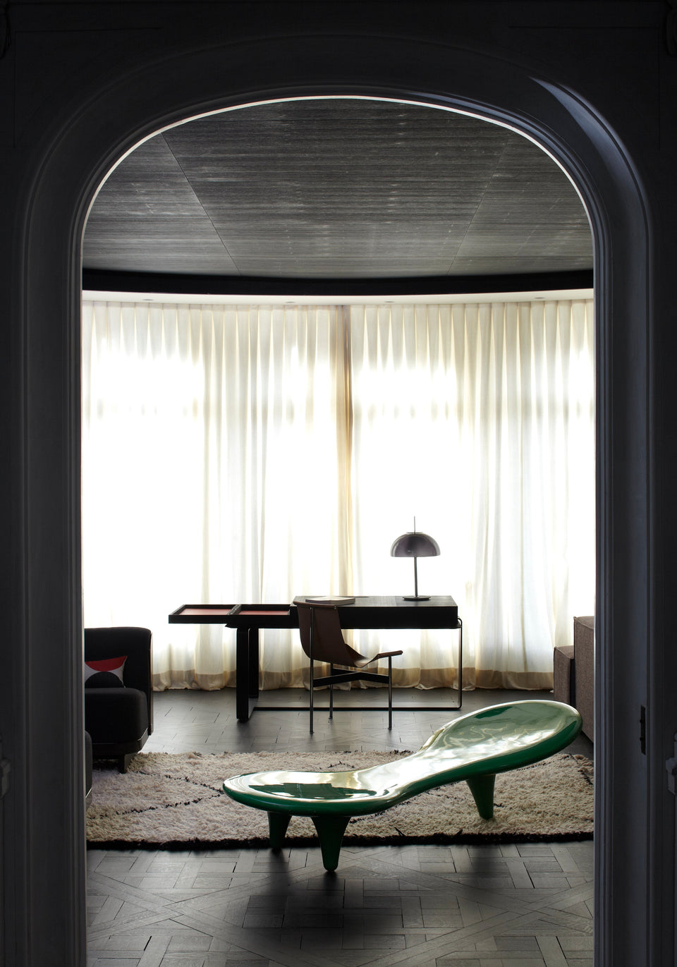 HB01 DESK