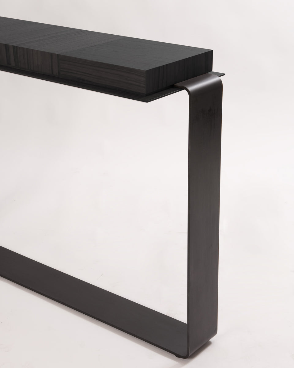 HI01 CONSOLE