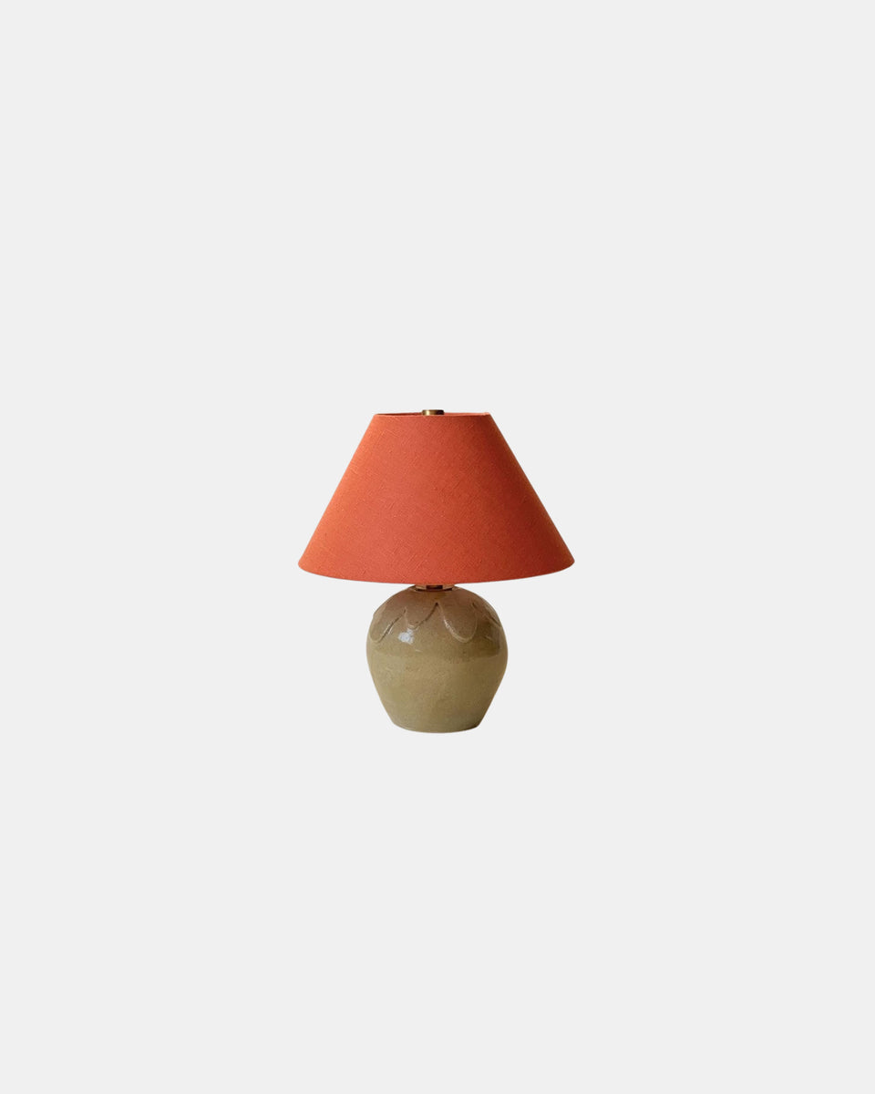 RW TABLE LAMP