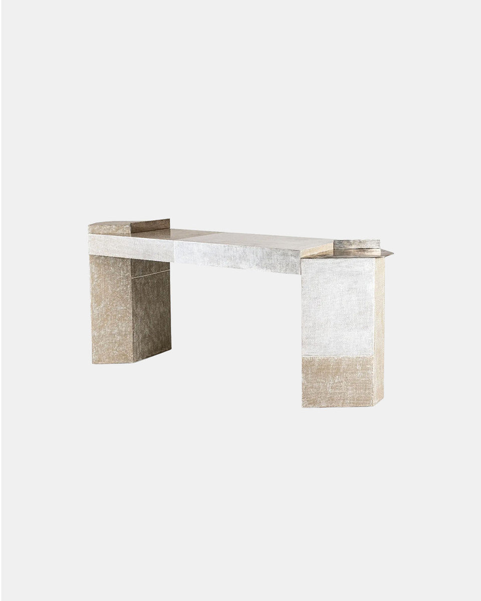 PILAR CONSOLE